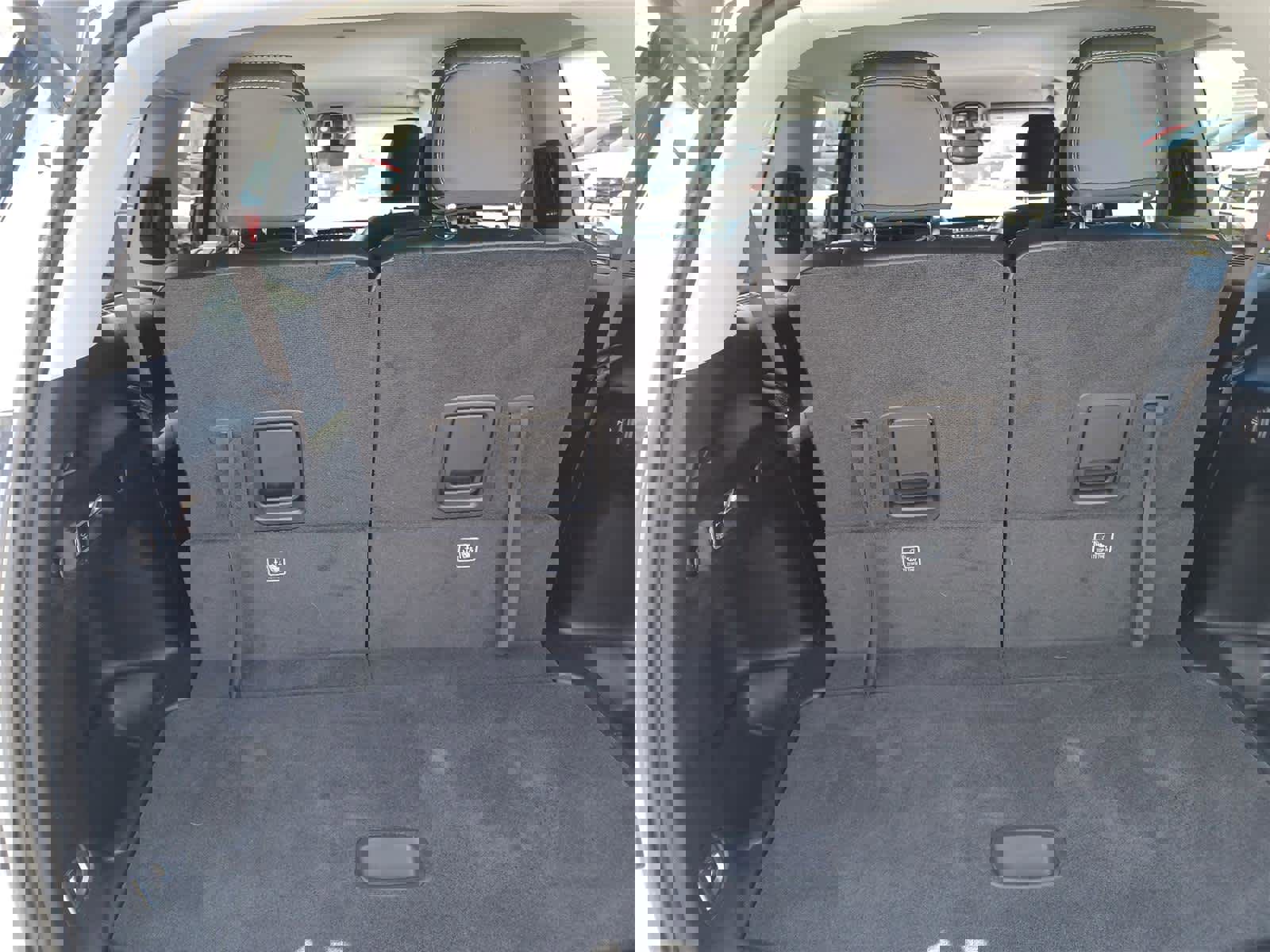 Used 2022 Jeep Grand Cherokee L Limited image 31