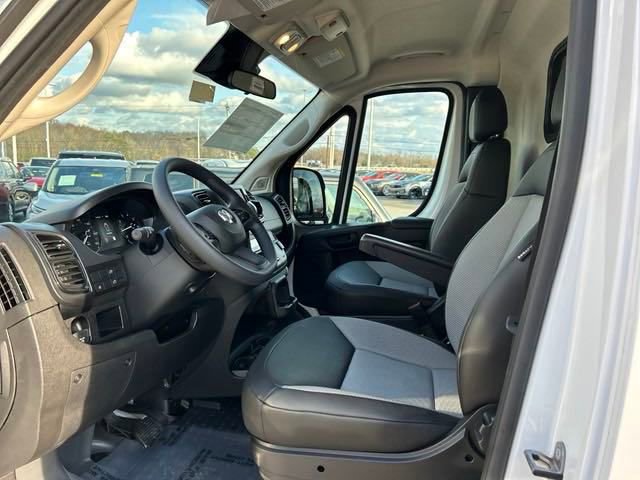 New 2024 RAM ProMaster 3500 w/ Convenience Group image 9
