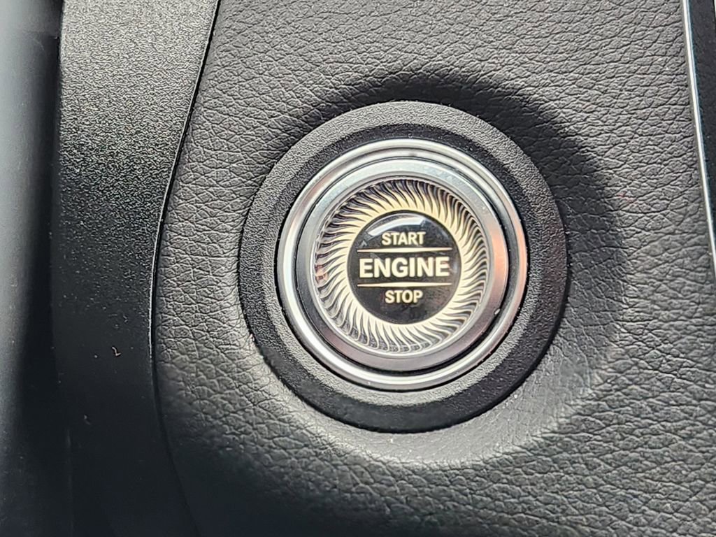 Used 2023 Mercedes-Benz GLC 300 4MATIC Coupe image 20