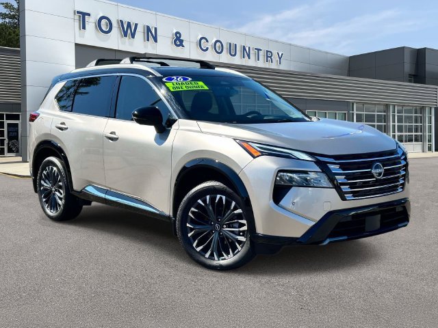 Used 2026 Nissan Rogue Platinum w/ Platinum Premium Package