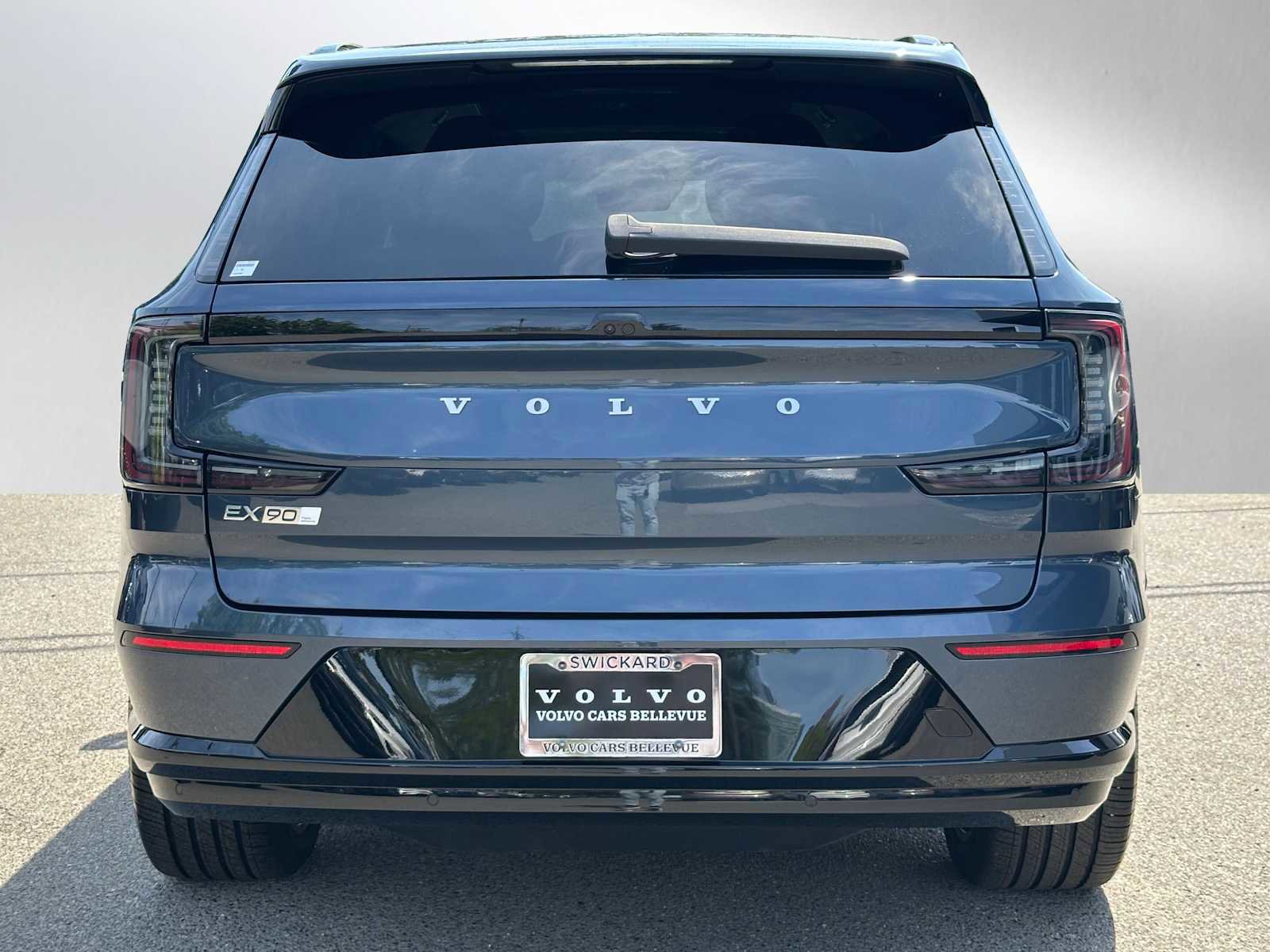 Used 2025 Volvo EX90 Ultra AWD/4WD image 4