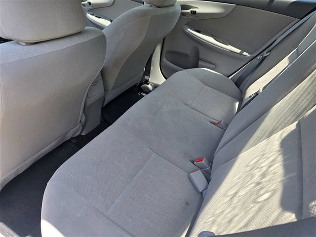 Used 2013 Toyota Corolla L FWD image 15