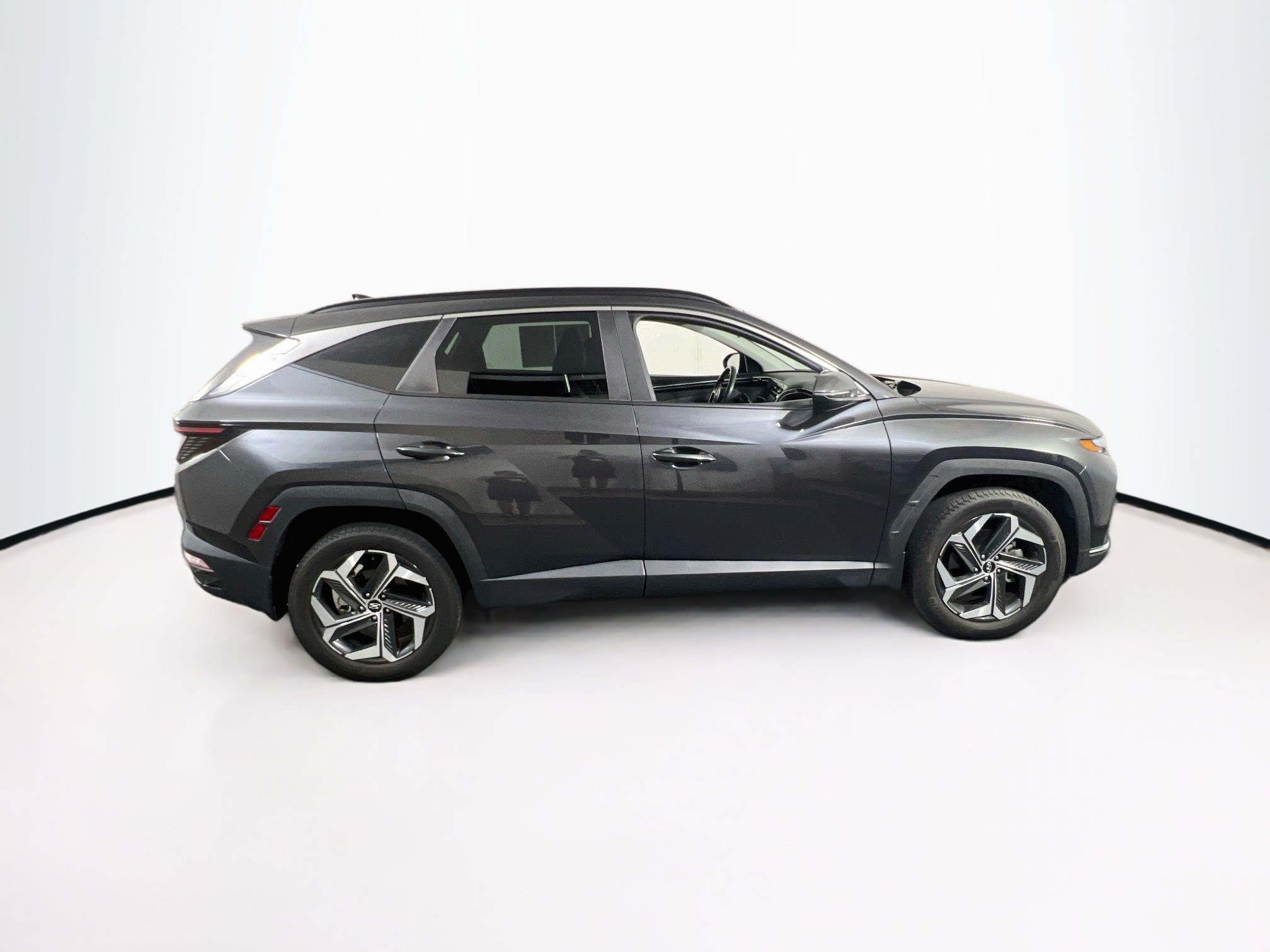 Used 2023 Hyundai Tucson SEL w/ Convenience Package AWD/4WD image 4