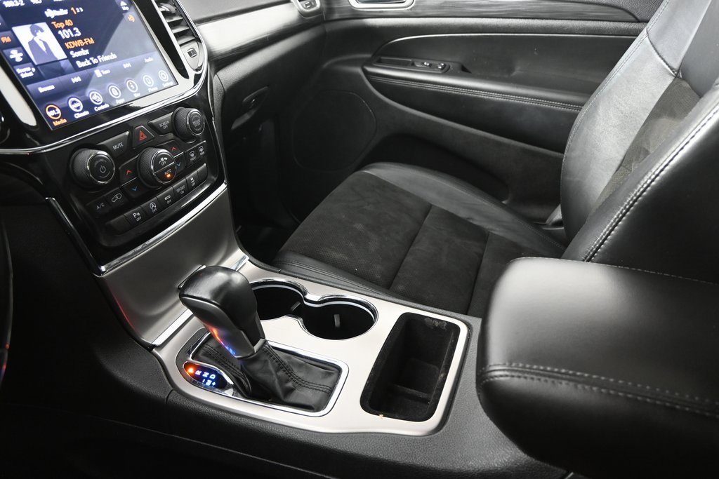 Used 2021 Jeep Grand Cherokee Laredo X image 32