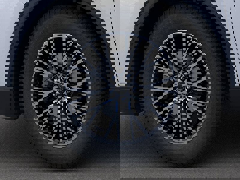 New 2025 Ford Escape SE image 19