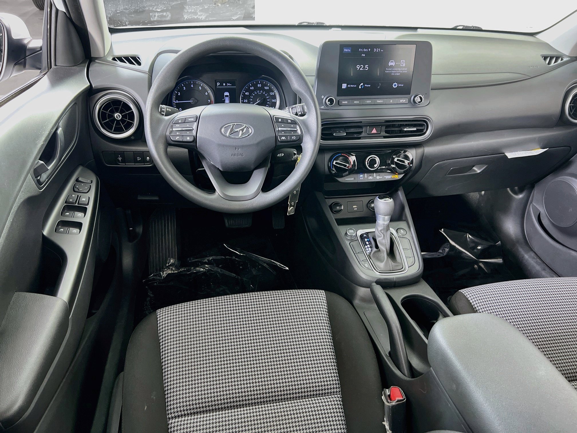 Used 2023 Hyundai Kona SE AWD/4WD image 19