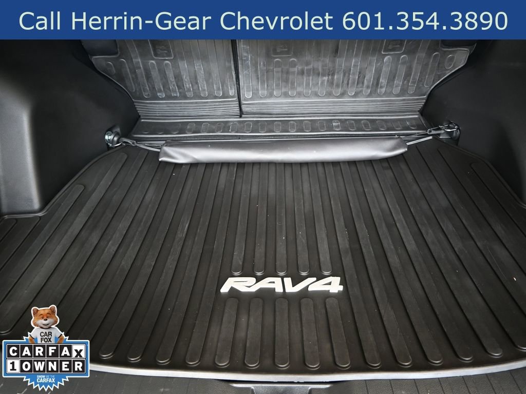 Used 2023 Toyota RAV4 XLE w/ Convenience Package FWD image 20