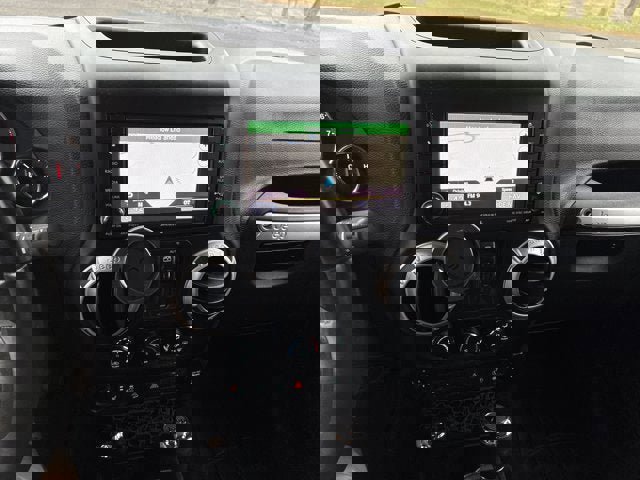 Used 2013 Jeep Wrangler Unlimited Sahara w/ Connectivity Group image 28