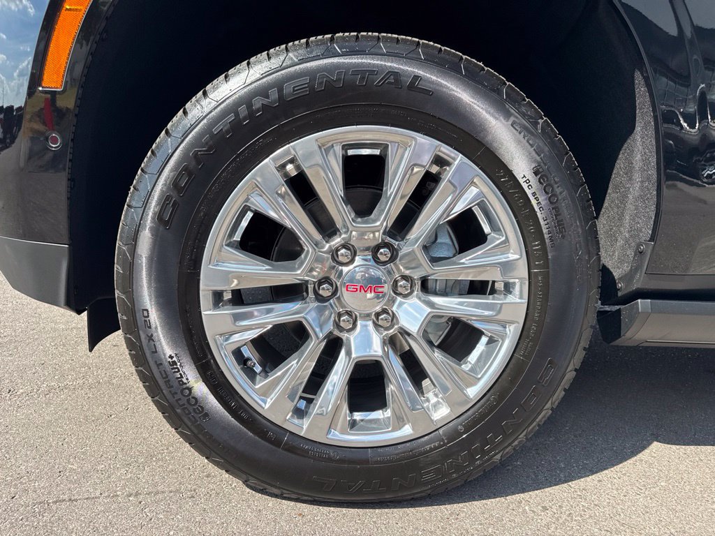 New 2026 GMC Yukon XL Denali w/ Sun & Power Step Package AWD/4WD image 37