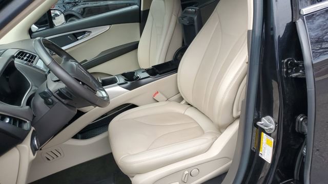 Used 2020 Lincoln Nautilus FWD w/ Equipment Group 101A image 23