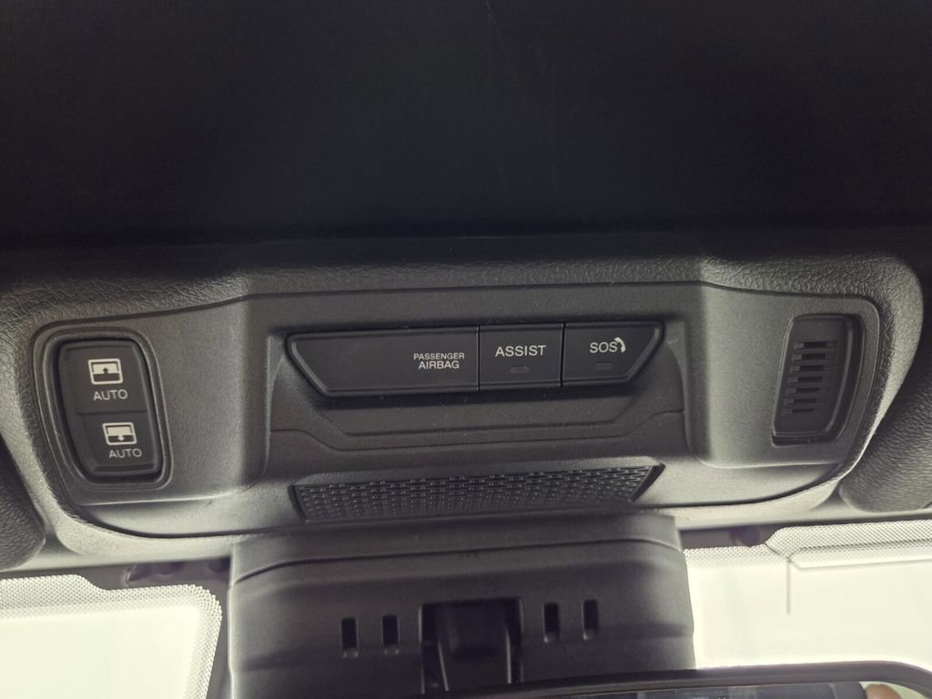 Certified 2025 Jeep Wrangler Sahara w/ Safety Group image 21