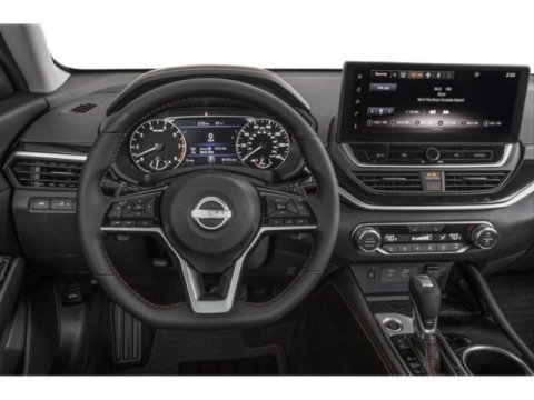 Used 2025 Nissan Altima 2.5 SR AWD/4WD image 9