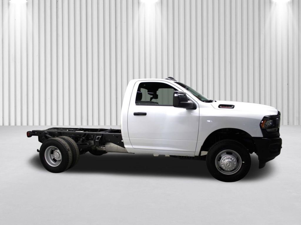 New 2024 RAM 3500 Tradesman image 2
