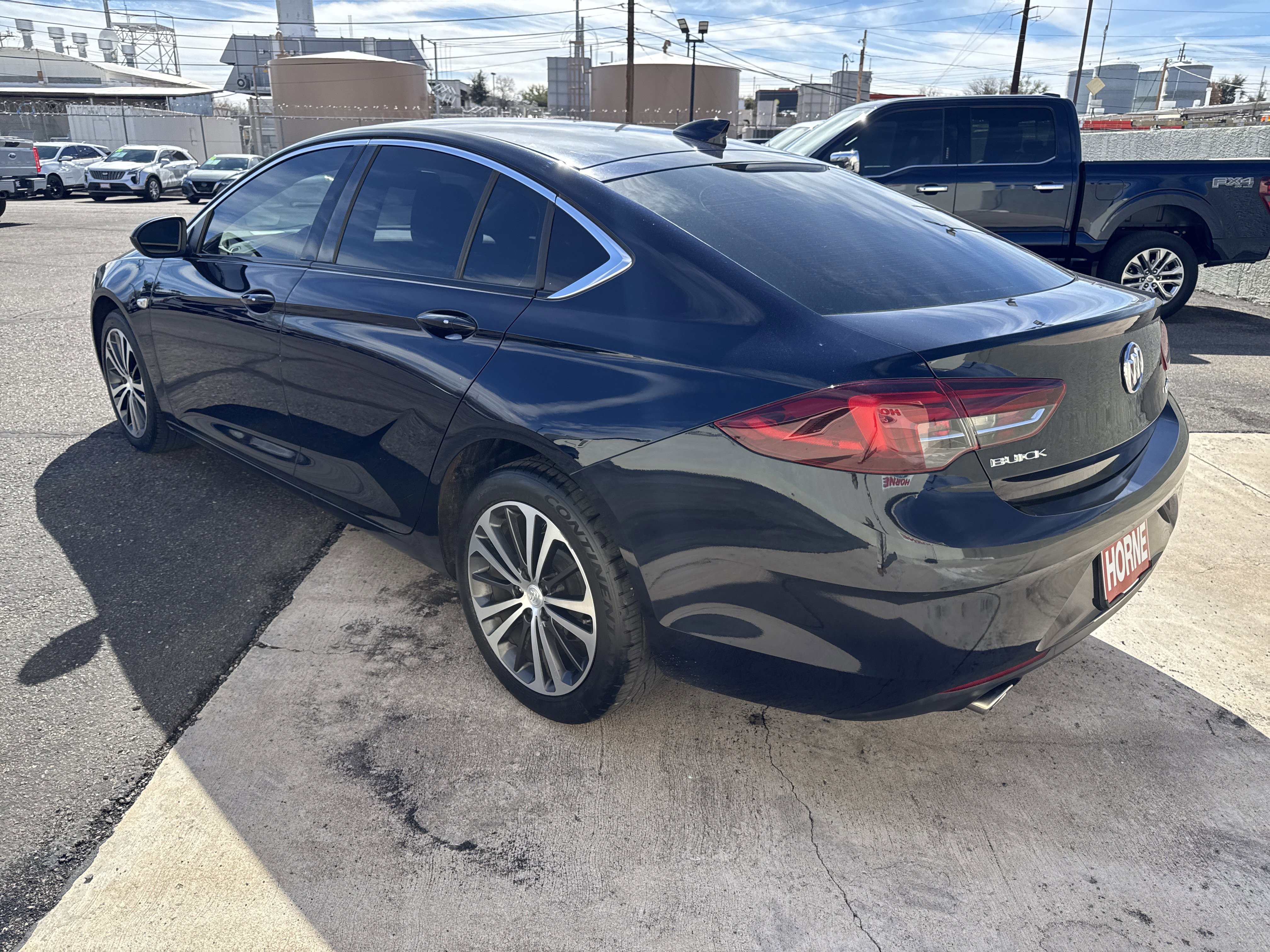Used 2018 Buick Regal Preferred image 5