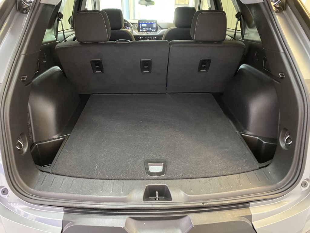 Used 2025 Chevrolet Blazer LT FWD image 28