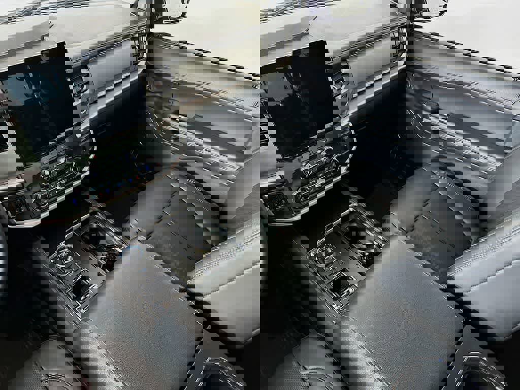 Certified 2022 Ford Expedition XLT image 11