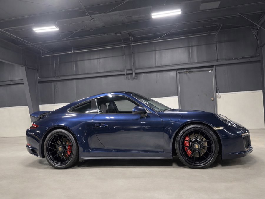 Used 2019 Porsche 911 Carrera GTS image 2