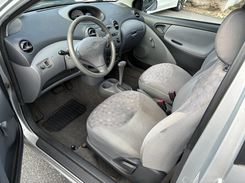 Used 2002 Toyota Echo Coupe w/ All Weather Guard Pkg FWD image 7
