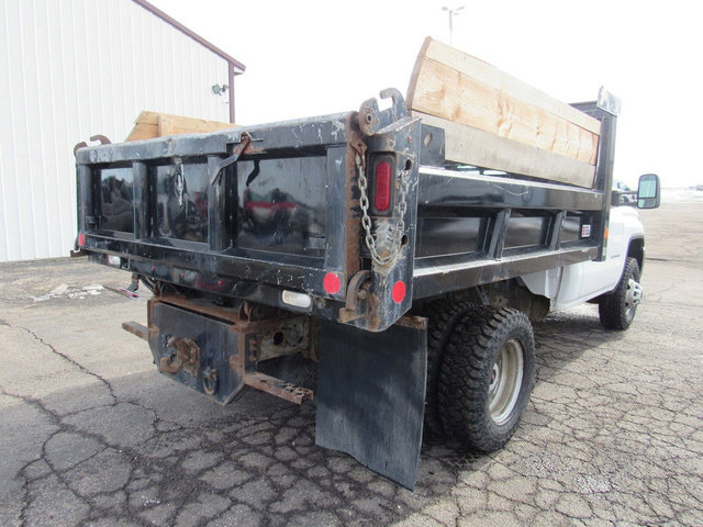 Used 2015 GMC Sierra 3500 2WD Regular Cab image 3