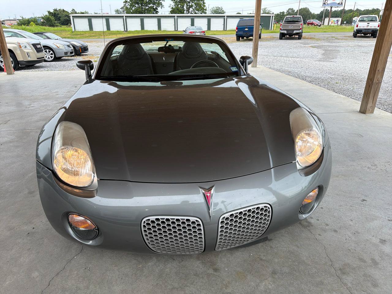 Used 2006 Pontiac Solstice Convertible w/ Premium Package RWD image 9