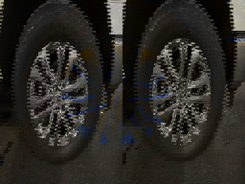 New 2025 Ford F150 Lariat w/ Equipment Group 501A Mid image 11