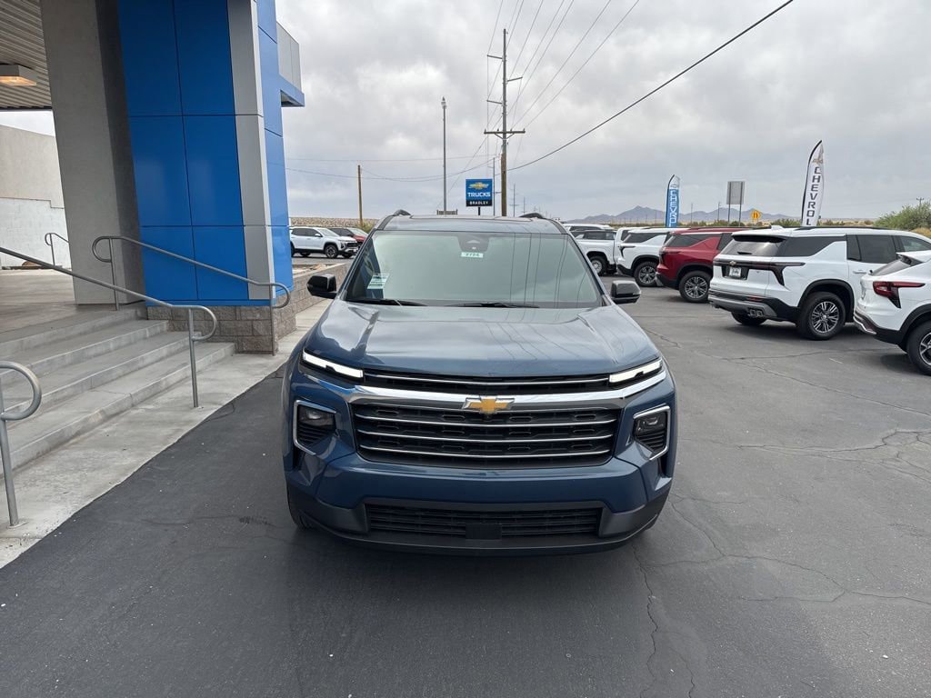 New 2026 Chevrolet Traverse LT w/ Sun and Wheel Package FWD image 13