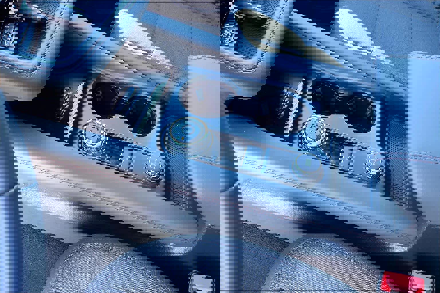 Certified 2025 Ford Explorer Active image 16