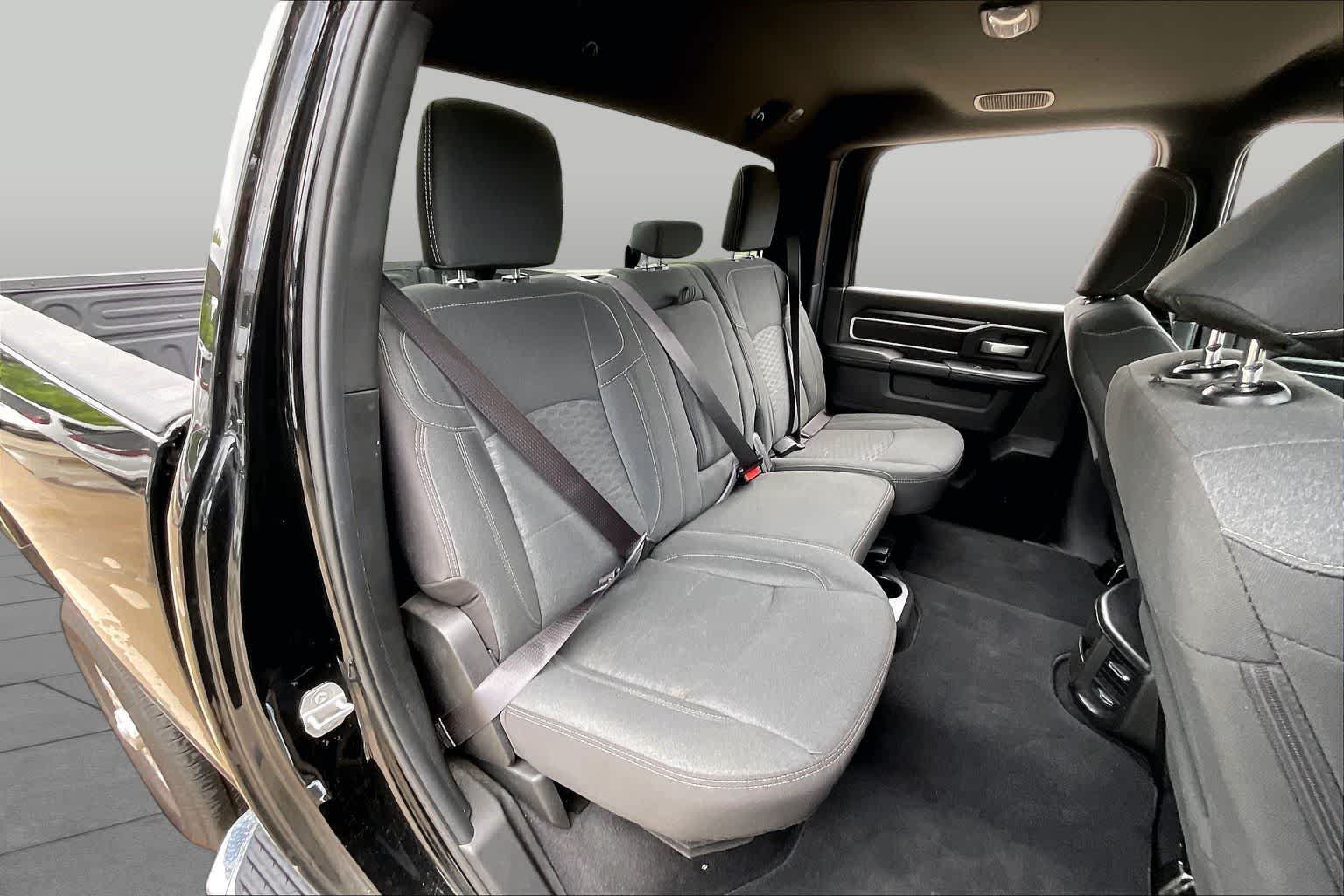 Certified 2025 RAM 2500 Big Horn AWD/4WD image 19