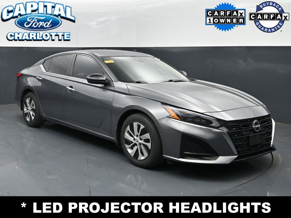 Used 2024 Nissan Altima 2.5 S FWD image 3