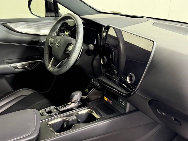 Used 2022 Lexus NX 350 F Sport image 32