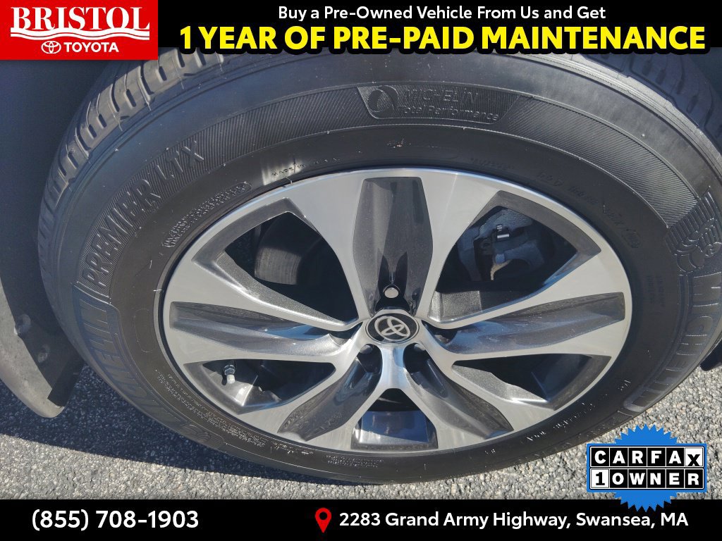 Used 2024 Toyota Highlander XLE AWD/4WD image 10
