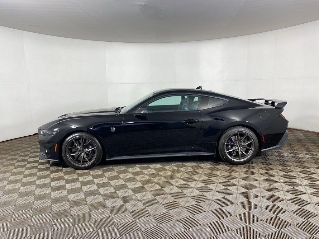 Used 2024 Ford Mustang Dark Horse image 4