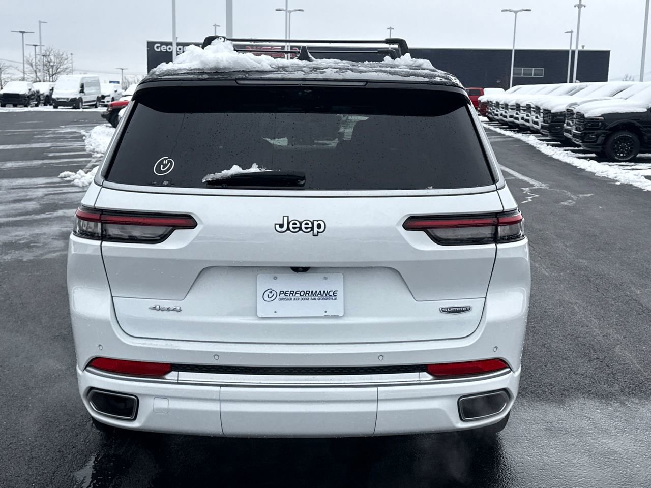 Used 2023 Jeep Grand Cherokee L Summit w/ Advanced Protech Group IV image 4