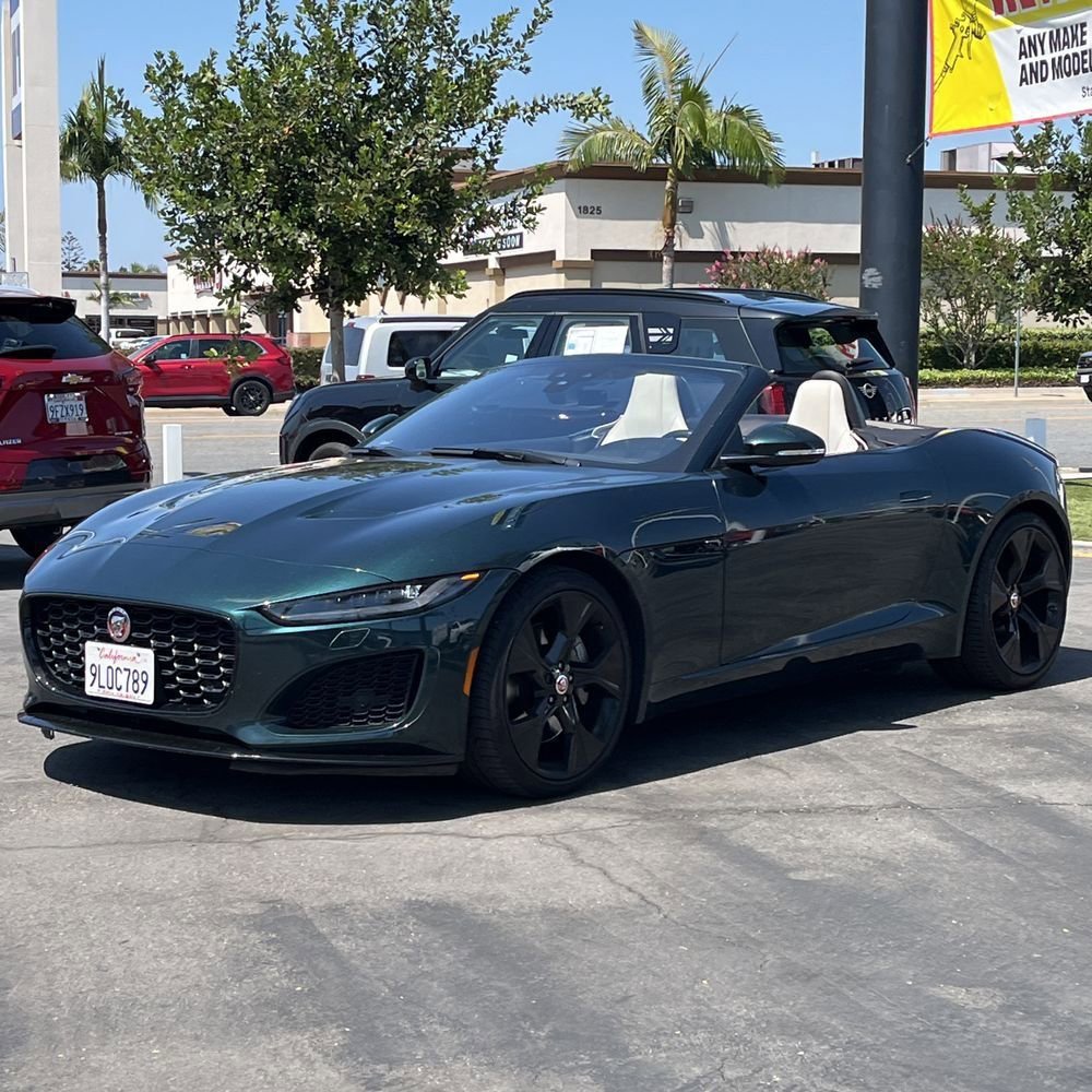 Used 2021 Jaguar F-TYPE Convertible RWD image 3