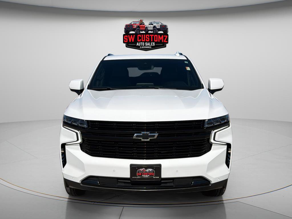 Used 2024 Chevrolet Suburban RST image 2