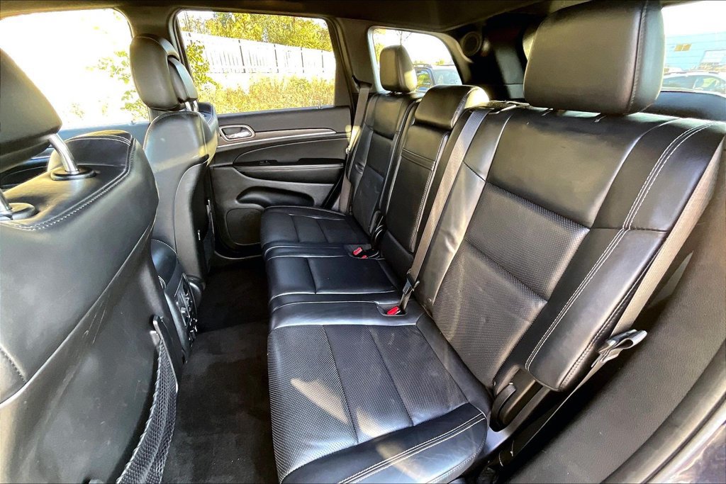 Used 2015 Jeep Grand Cherokee Limited w/ Luxury Group II AWD/4WD image 26