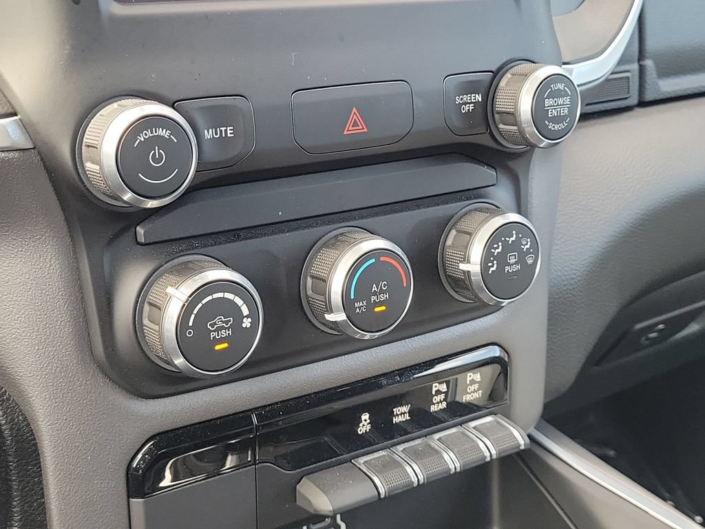 Used 2022 RAM 1500 Big Horn RWD image 16