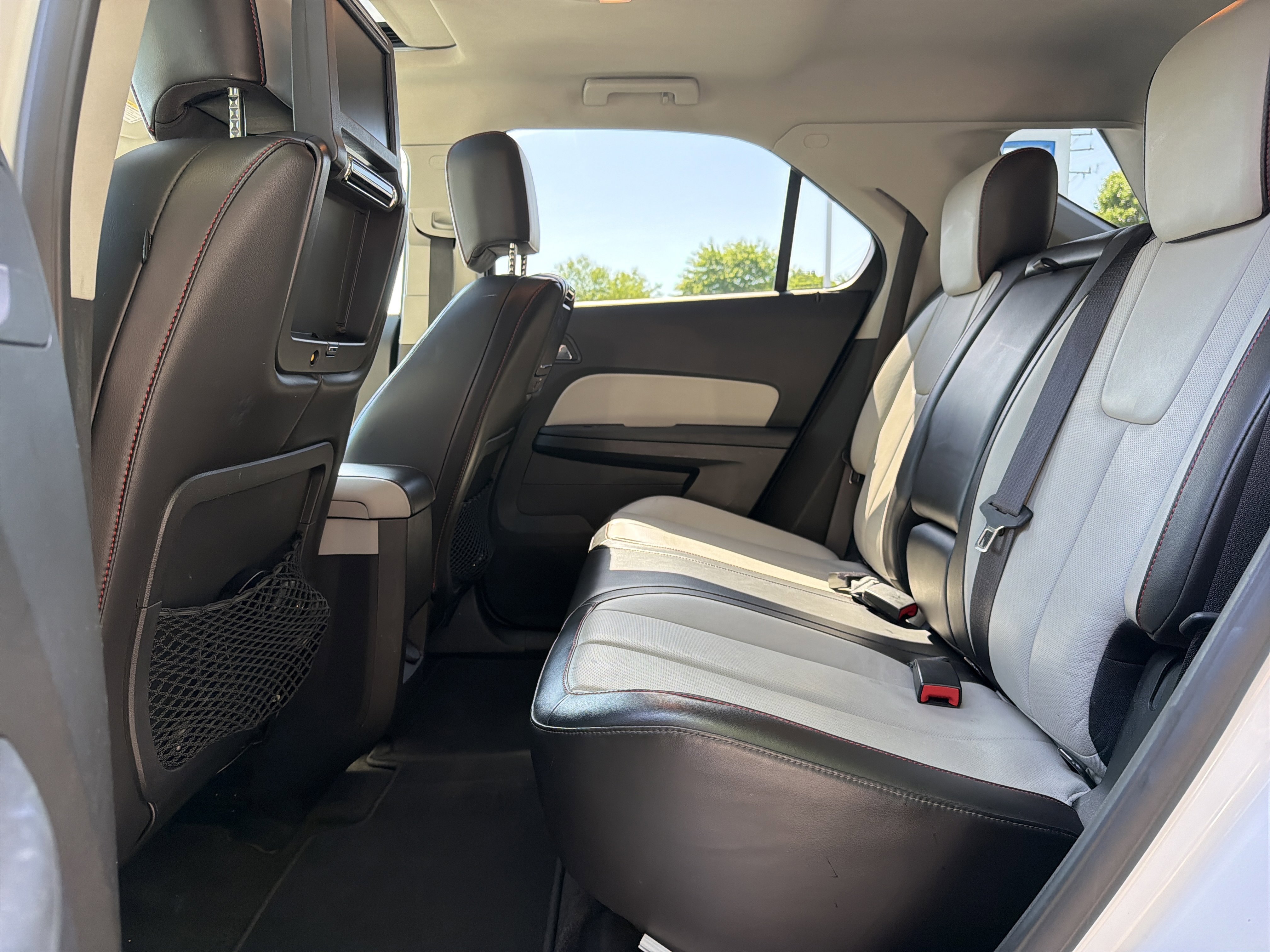 Used 2011 Chevrolet Equinox LTZ AWD/4WD image 32