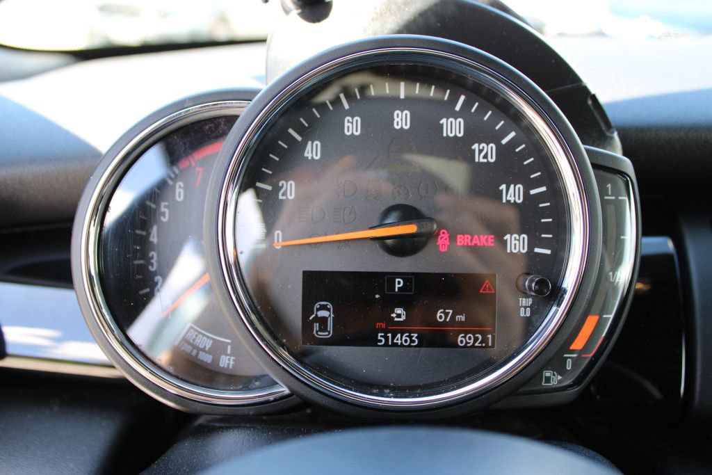 Used 2019 MINI Cooper Convertible w/ Signature Upholstery Package image 23