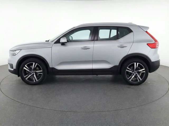Certified 2023 Volvo XC40 B5 Plus image 26