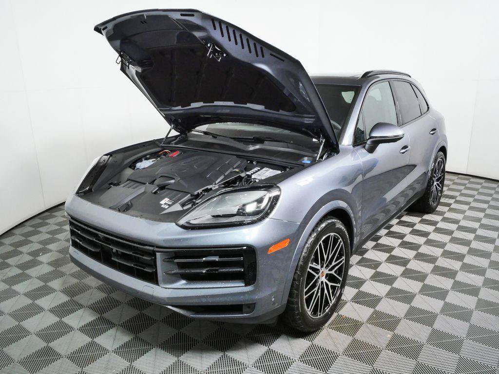 New 2026 Porsche Cayenne AWD/4WD image 39
