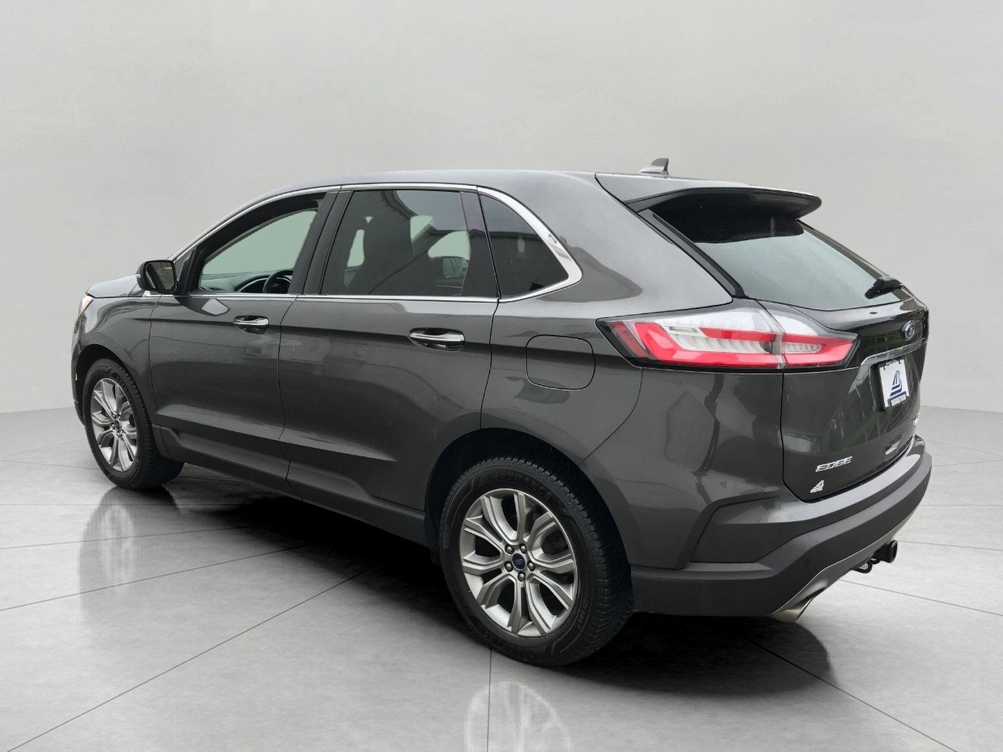 Used 2019 Ford Edge Titanium w/ Cold Weather Package AWD/4WD image 21