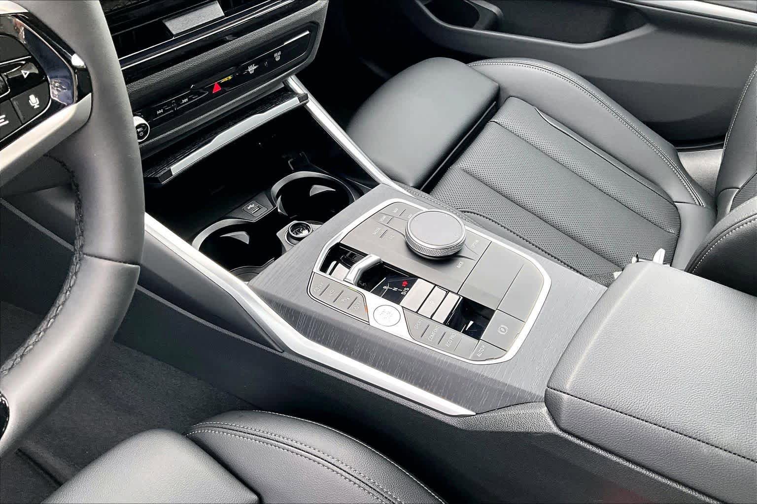 Certified 2025 BMW 330i Sedan image 16