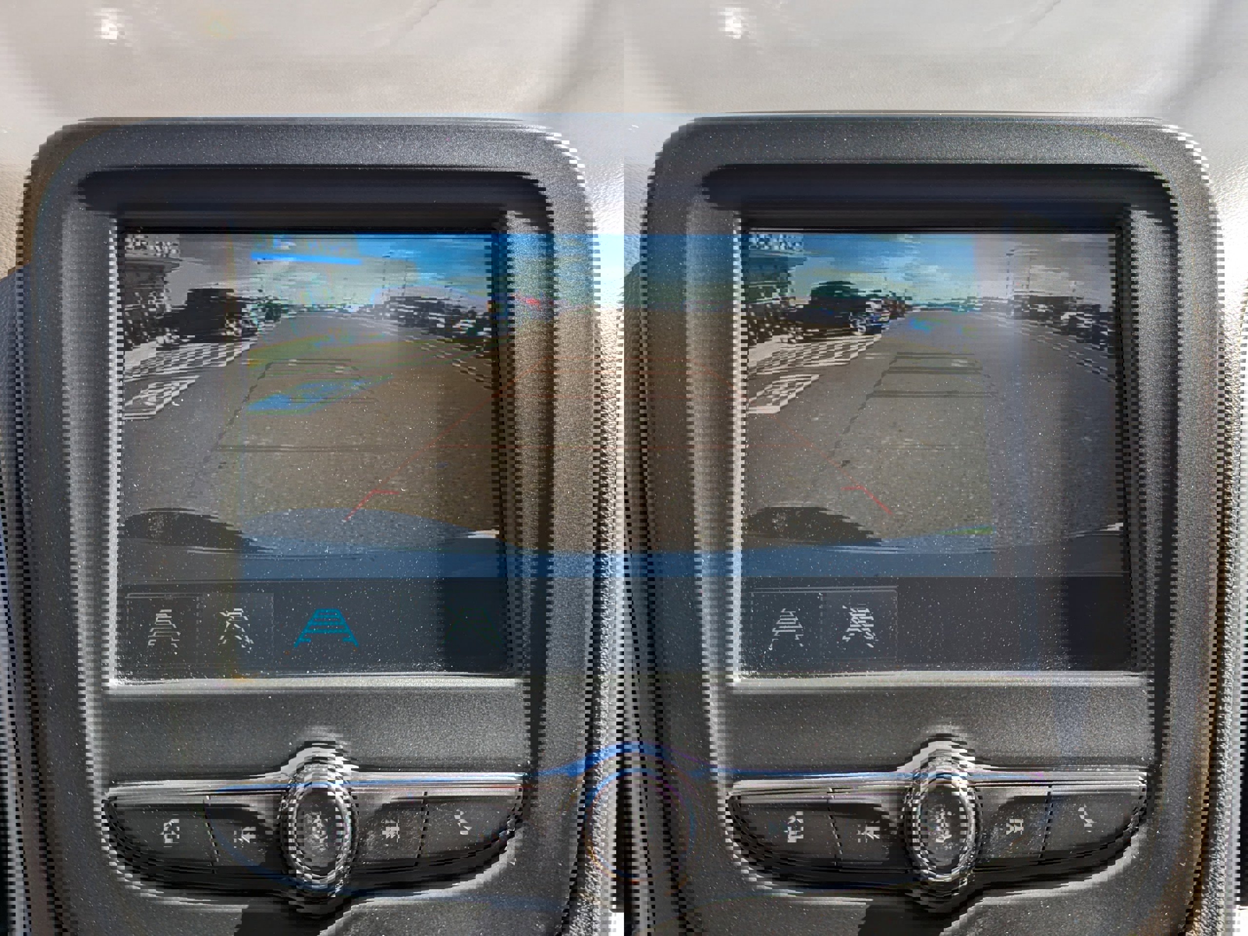 Used 2018 Chevrolet Malibu LS image 22