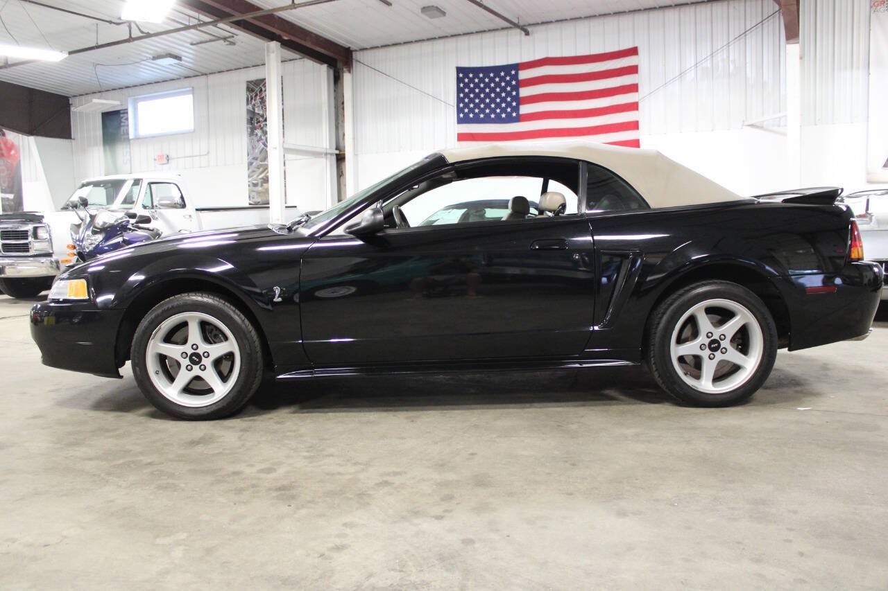 Used 1999 Ford Mustang Cobra RWD image 3