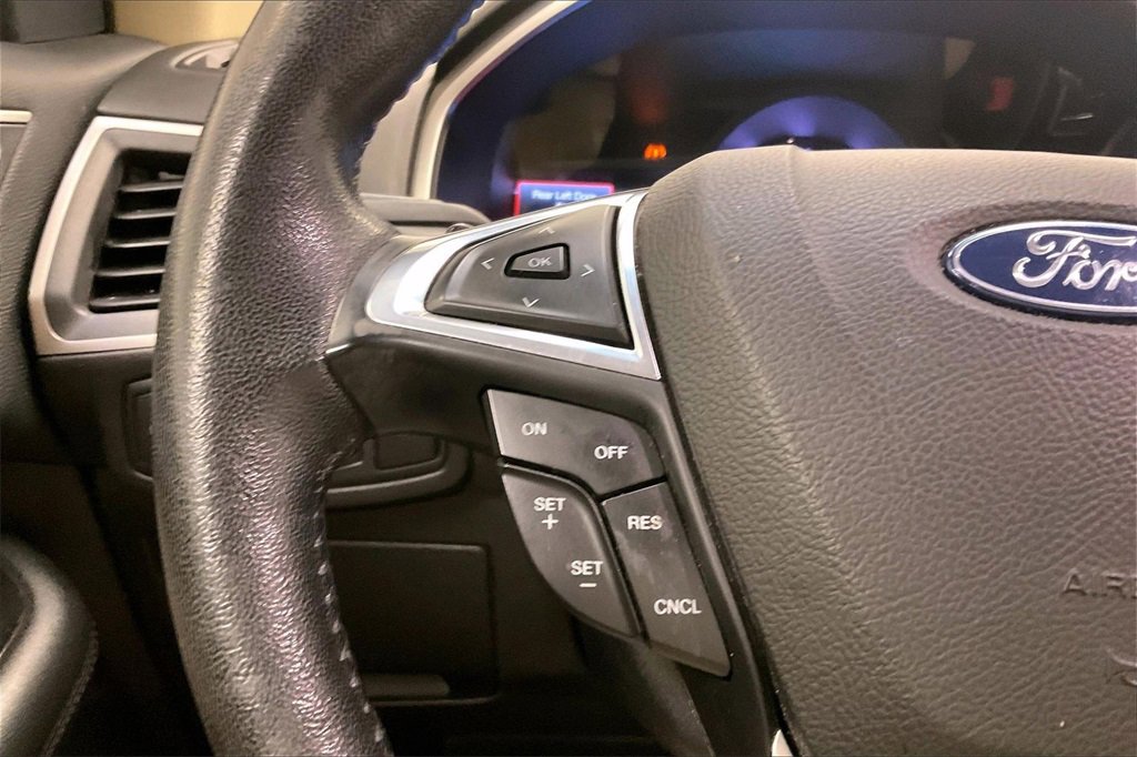 Used 2019 Ford Edge SEL w/ Equipment Group 201A image 17