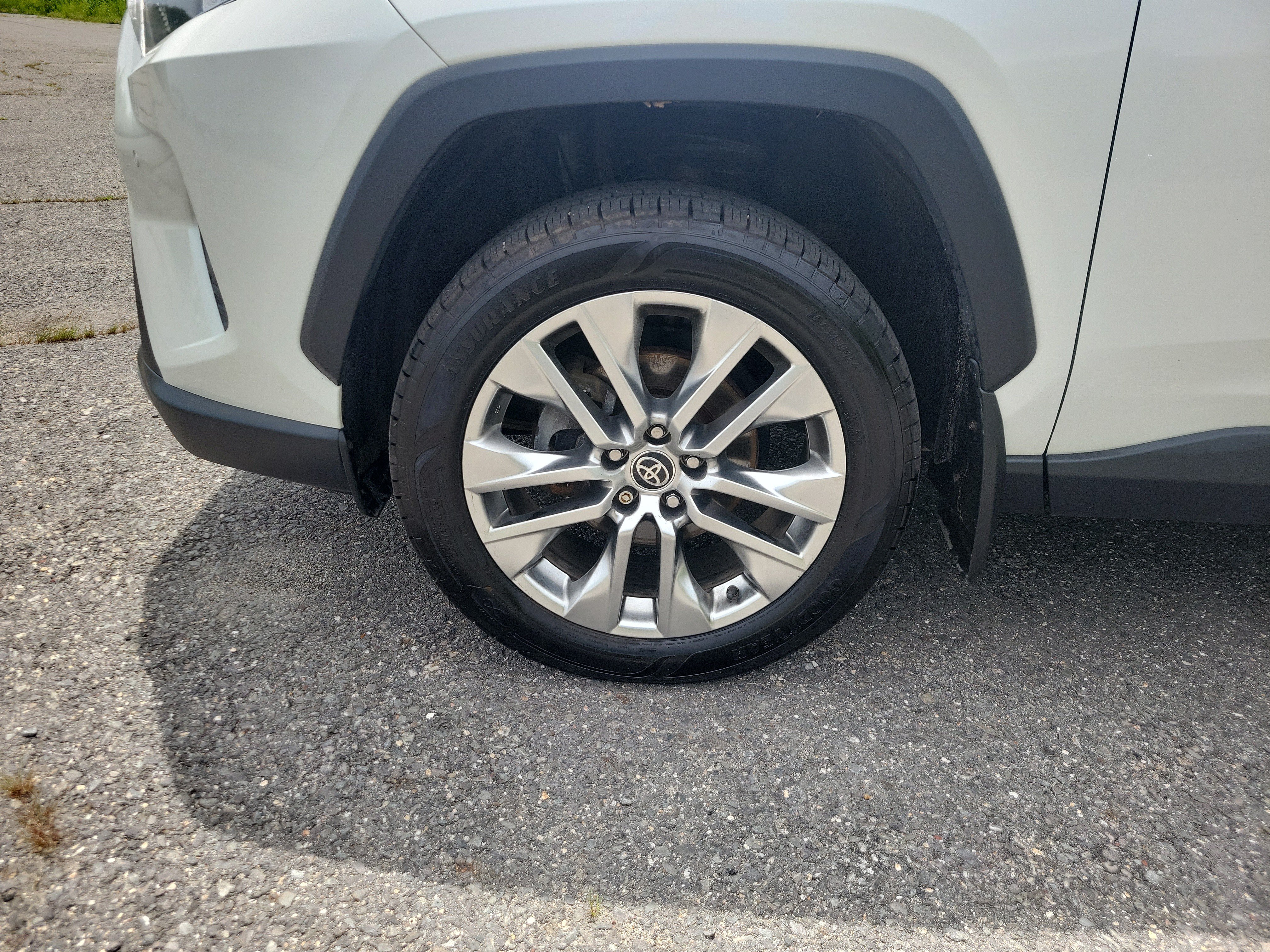 Used 2021 Toyota RAV4 Limited AWD/4WD image 12
