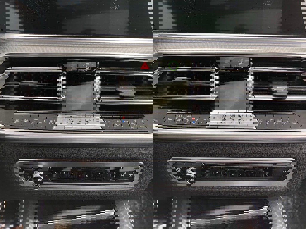 Used 2023 BMW X5 xDrive45e w/ Executive Package image 29