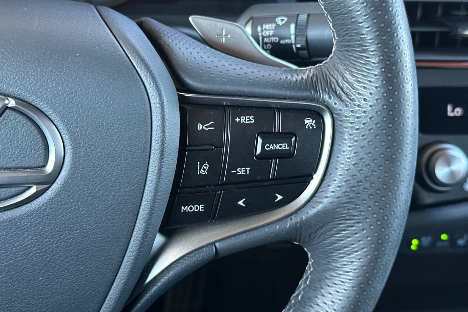 Certified 2023 Lexus ES 350 F Sport w/ Accessory Package (Z1) FWD image 26