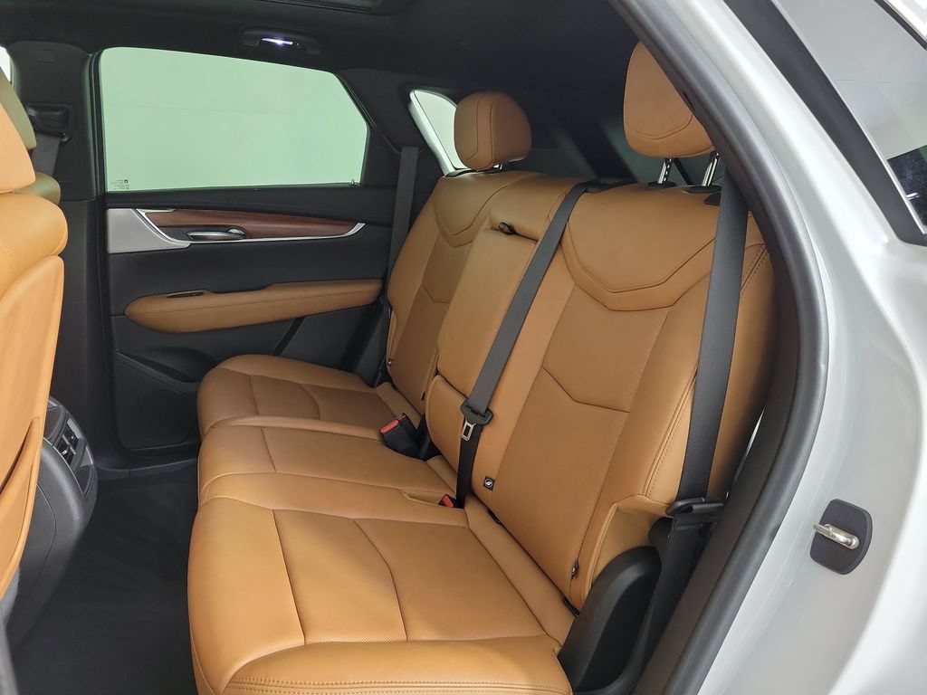 Used 2020 Cadillac XT5 Premium Luxury FWD image 11